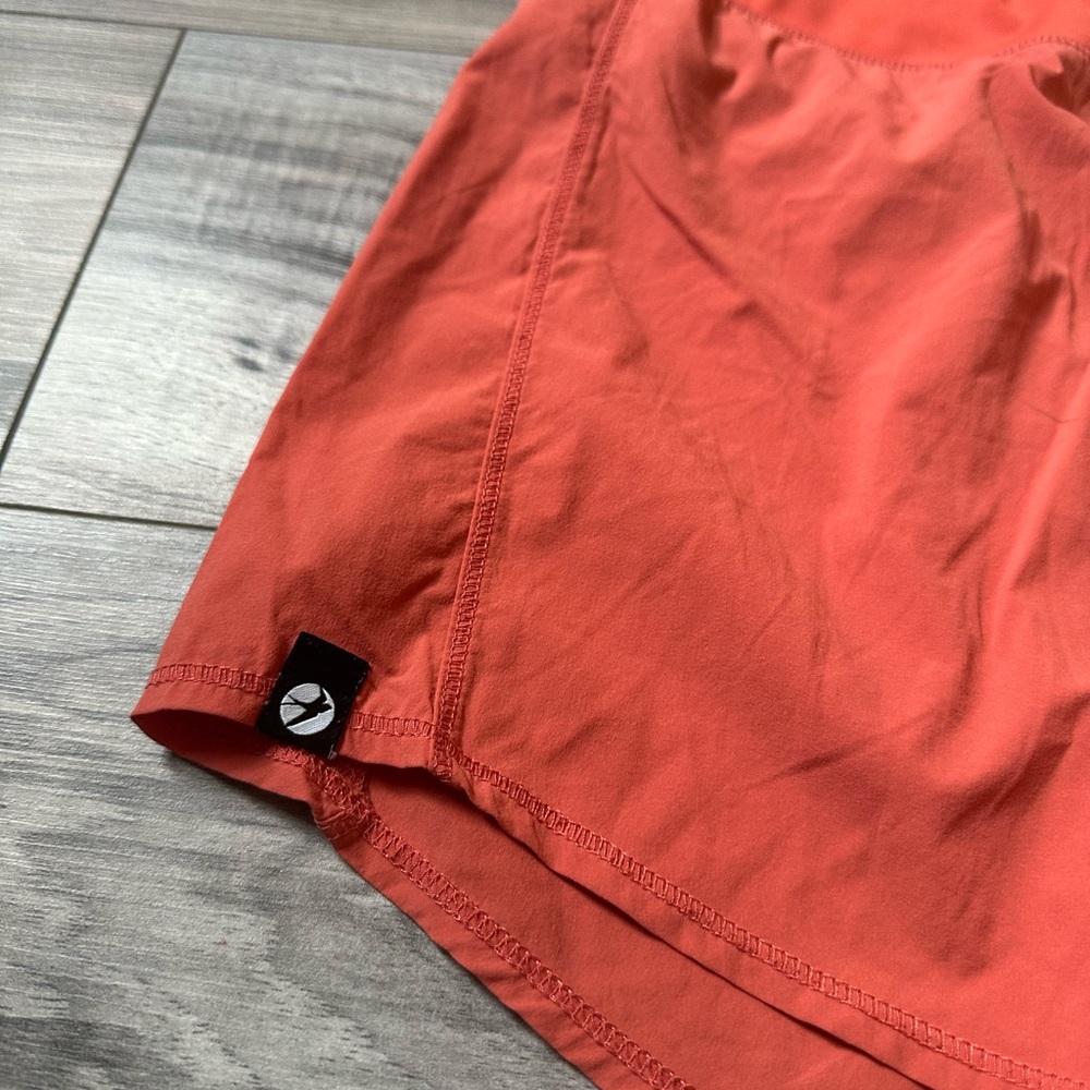 Oiselle Roga Vibrant Orange Athletic Running Shorts Lightweight Pockets Size 14 - Picture 4 of 9